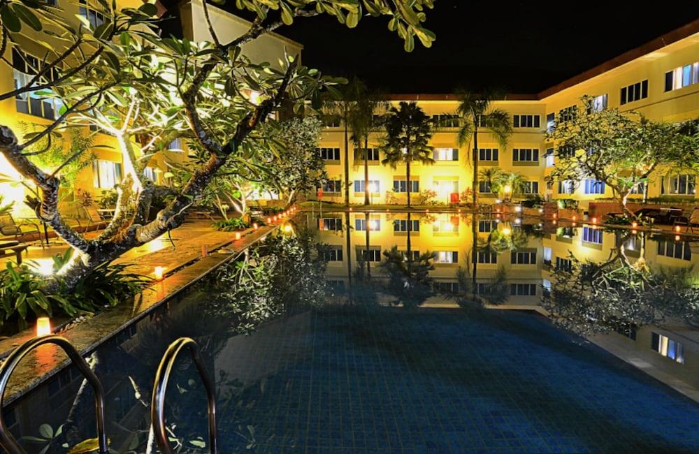 Aston & Conference Center Tanjung Pinang