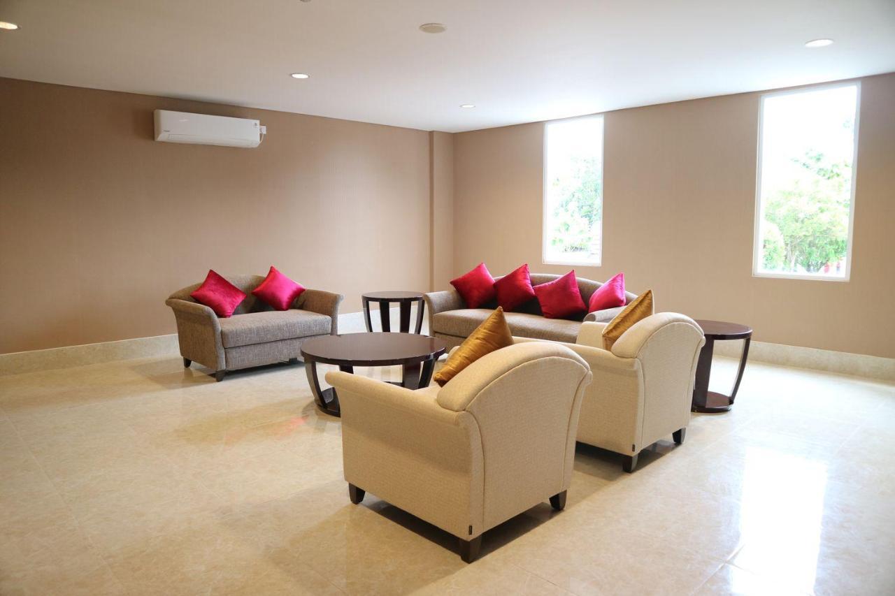 Aston & Conference Center 4*