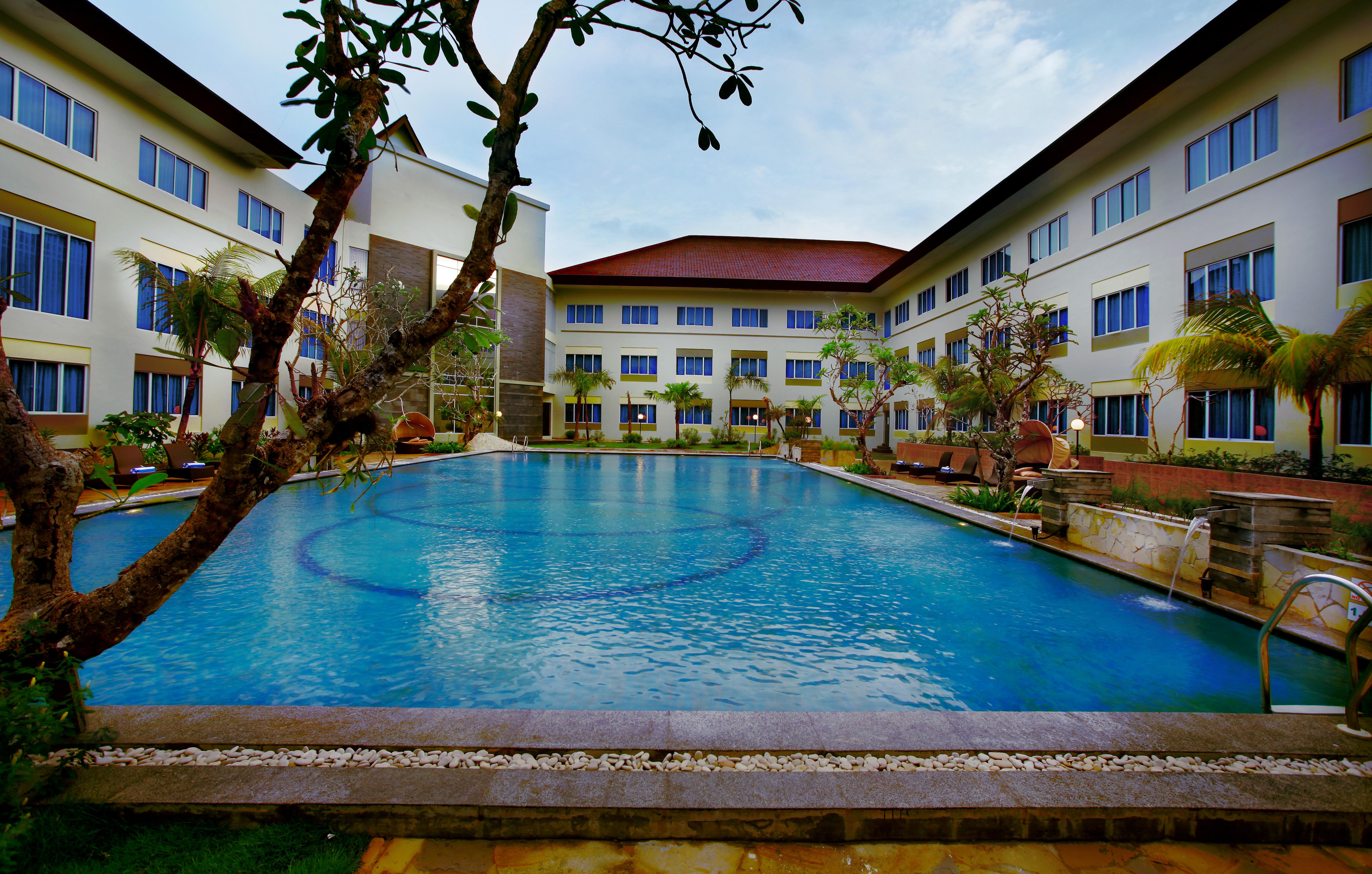 Aston & Conference Center होटल Tanjung Pinang