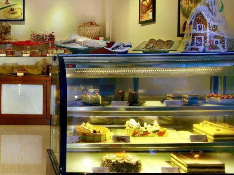 Hotel Aston & Conference Center 4*